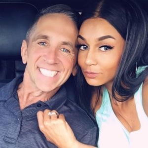 Meet your Posher, Red